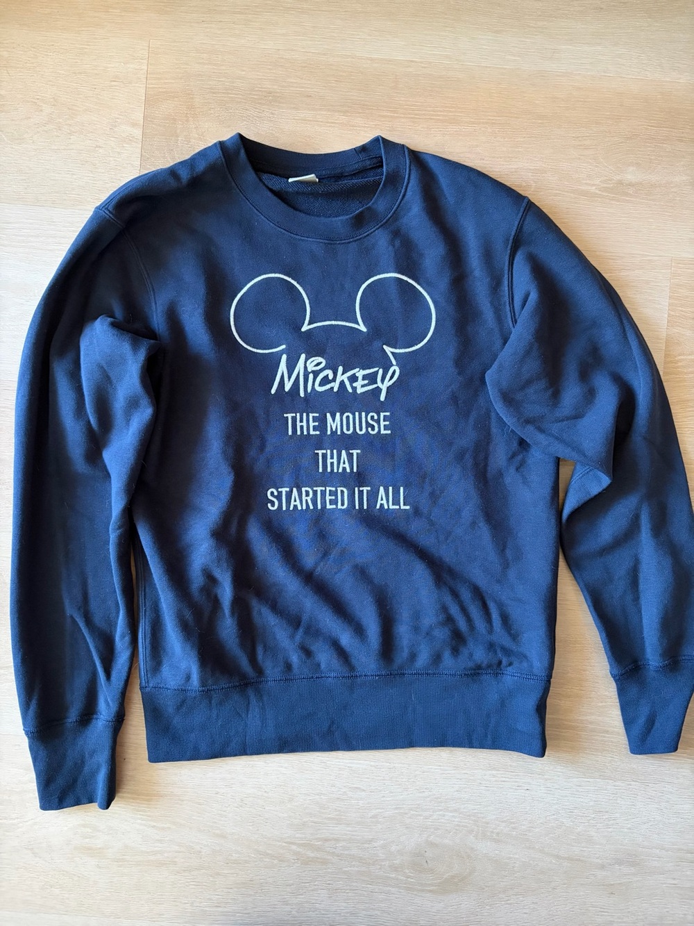 UNIQLO UT Disney Mickey Mouse Embroidered Sweatshirt XS